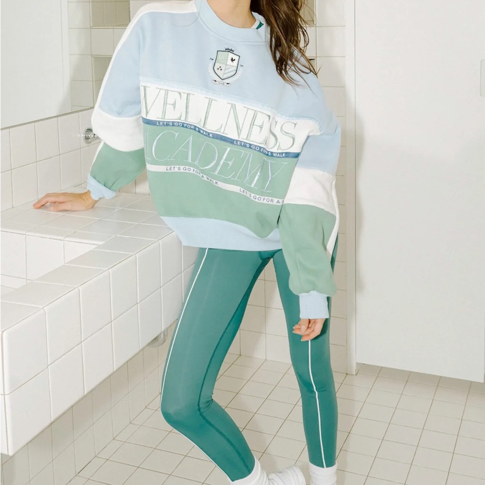Wellness Academy Women's Colorblock Sweatshirt